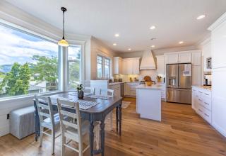 Lincoln House 30 day minimum - 0