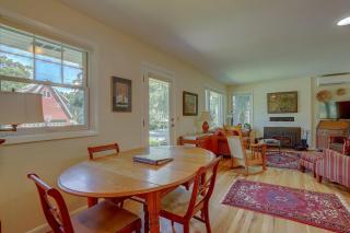 Living Color Cottage - 1