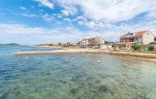 Stunning Apartment In Turanj With Wifi - 0
