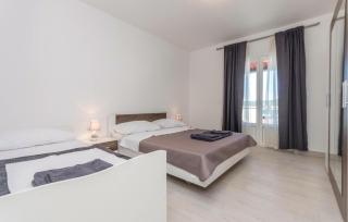 Awesome Apartment In Turanj With Wifi - 6