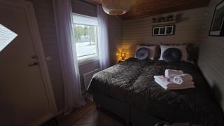 Aurora River Camp Glass igloos & cabins - 3