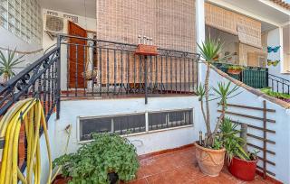 2 Bedroom Pet Friendly Stacaravan In Santa Pola - 8