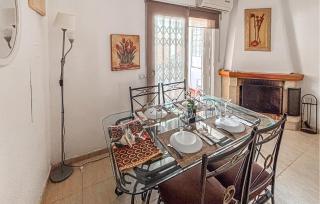 2 Bedroom Pet Friendly Stacaravan In Santa Pola - 5