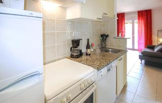 Nice Home In Grospierres With Swimming Pool - 5