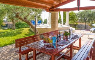 Gorgeous Home In Modica - 7