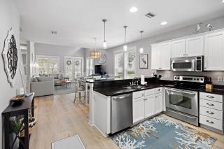 1298 Laurel Grove home - 1