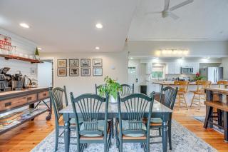 White Mountains Home with Hot Tub - Walk to Town! - 6