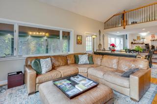 White Mountains Home with Hot Tub - Walk to Town! - 4