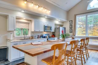 White Mountains Home with Hot Tub - Walk to Town! - 2