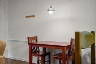 4BD 2 MI to USF Free Pool + 24 Hour Gym - 9