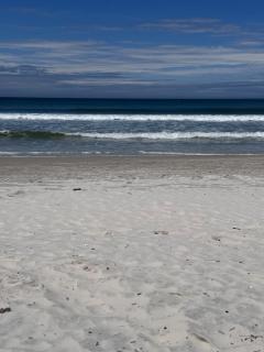 Apartment on the sand with a pool - 9