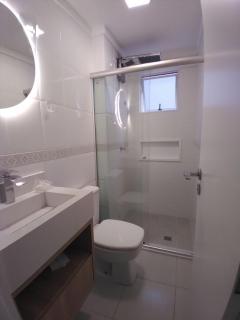 Clube do Mar-rua 224-Itapema Meia Praia Apt 102 B - 4