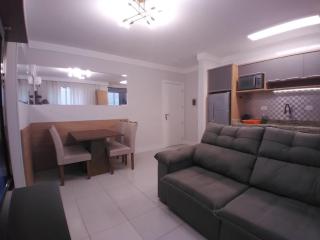 Clube do Mar-rua 224-Itapema Meia Praia Apt 102 B - 3