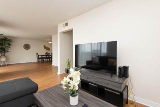 2 Bedroom Deluxe Apt with patio & Ocean View Venice MDR - 1