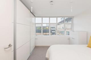 Modern Duplex Penthouse in the Heart of Soho - 9