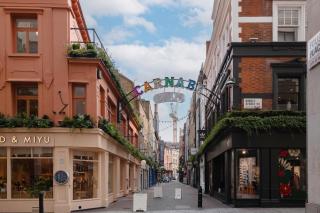 Modern Duplex Penthouse in the Heart of Soho - 6