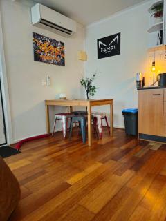 Quiet, Peaceful Northcote Unit - 7