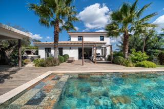Eden Balinais Piscine et Jacuzzi 18 min des plages - 0
