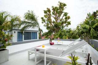 Villa Guenlaur 3 studios with kitchenette and pool - 2