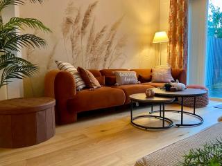 Autumn House Cambridge free parking - 2