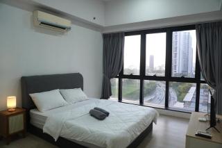 Modern Cozy Revo Stay Walk to Pavilion Near Axiata - 3