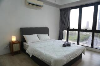 Modern Cozy Revo Stay Walk to Pavilion Near Axiata - 2