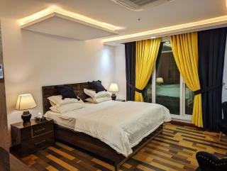 Goldcrest Mall Luxury Serviced Apartments by Alvis Suite - 9