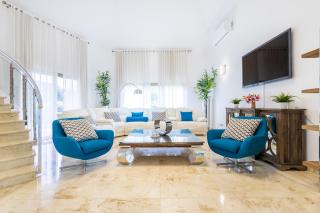 Villa Desiree - Luxury Golf-Course Villa with Pool, BBQ, Playground & Maid - 8