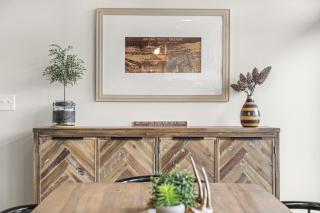 Luxury Hot-Tub WiFi - A Red River Barnhouse - 3