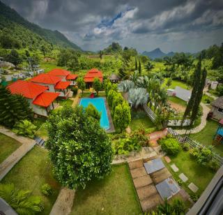 Wild hill top resort - 0