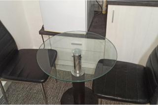 Apartment Sleeps 2 Free Street Parking - 7