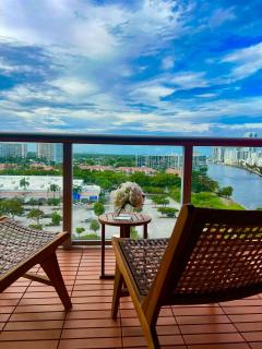 Luxury Ocean View Apartment 1208 Hallandale Beach - 9