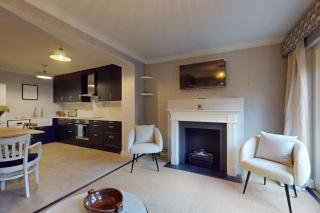 Spacious 2-Bed House Near Shepherds Bush Tube - 3