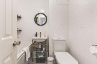 Central Bloomsbury Stylish Apartment - 6