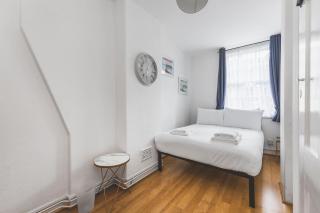 Central Bloomsbury Stylish Apartment - 1