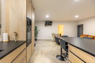 La Sablonnière Free parking Garden - 9