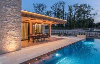 Villa Lanka - large infinity pool - 2