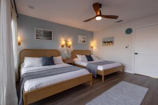 Lakefront Luxury Home in Texas Hill Country With scenic views and loaded with amenities - 1