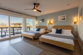 Lakefront Luxury Home in Texas Hill Country With scenic views and loaded with amenities - 2