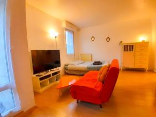 Grand T1 proche RER A, Vrai lit, Cuisine séparée, RDC - 2