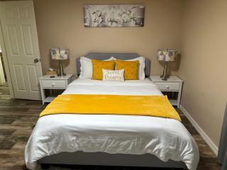 Modern Peaceful Getaway 9 Min to Beach Fast Wi-Fi - 5