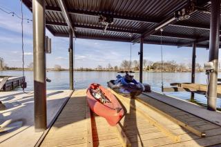 Lakefront Luxury Home in Texas Hill Country With scenic views and loaded with amenities - 5