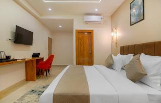 Hotel Canvas Near Delhi Airport - 7