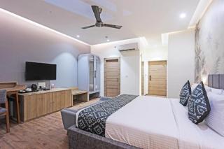 Hotel Royal infinity Near Delhi Airport - 1