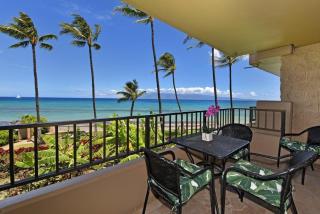 Paki Maui 207 · PM 207 BeachFront 1BD w Ocean View - 2