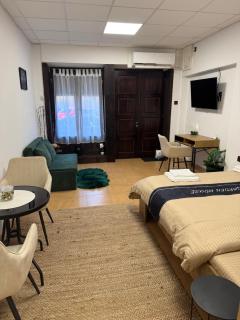 River Garden House - 8