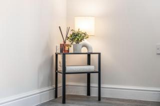 Spacious 3BR Apartment, 6 Beds, Free Parking, Fast WIFI - 3