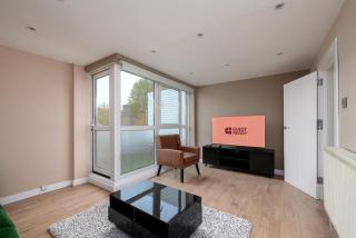 GuestReady - Charming 3-Bedroom London Retreat - 3