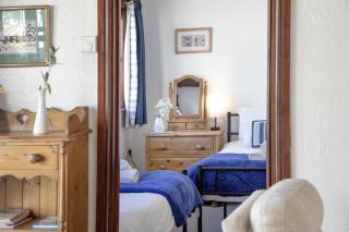 Pillhead Cart Linhay - 2