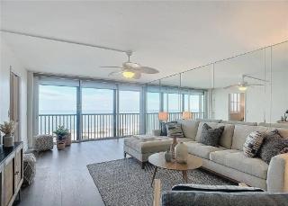 Luxury Two Bedroom Beachfront Condo with Panoramic Gulf Views - Fort Myers Beach - 0